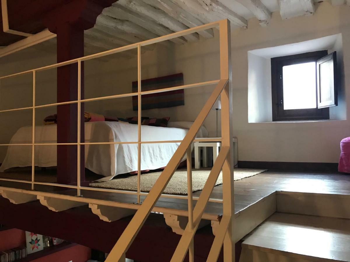 Apartamento loft la casa de las Pajaritas Pasarón Exterior foto
